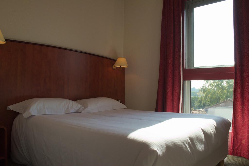 Inter-Hotel Toulouse Aeroport Blagnac Room photo